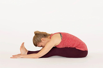 4 tipy na zlepšenie flexibility tela pomocou kolagénu 6 seated forward bend paschimottanasana joga asana